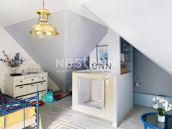 Domaine privé 5 ha bord de rivière, piscine couverte avec plage, suites haut-de-gamme, géothermie. Contactez-nous pour visite et projet d'exception.