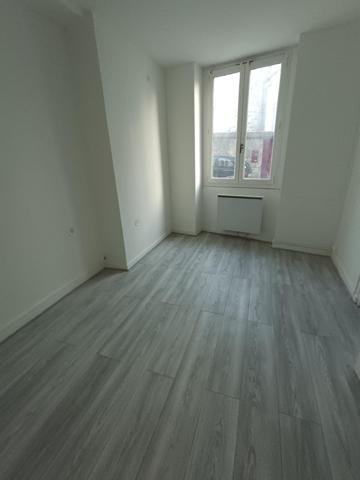 2P QUARTIER TRIBUNAL RENOVE