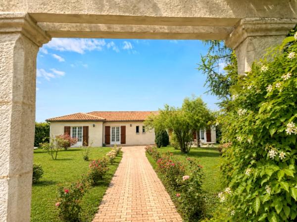Maison à vendre à Hiersac (16290) - Charente