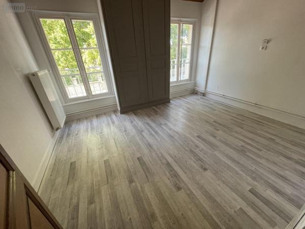 Maison à louer à Courtisols dans la Marne (51460), ref : 51084-L652