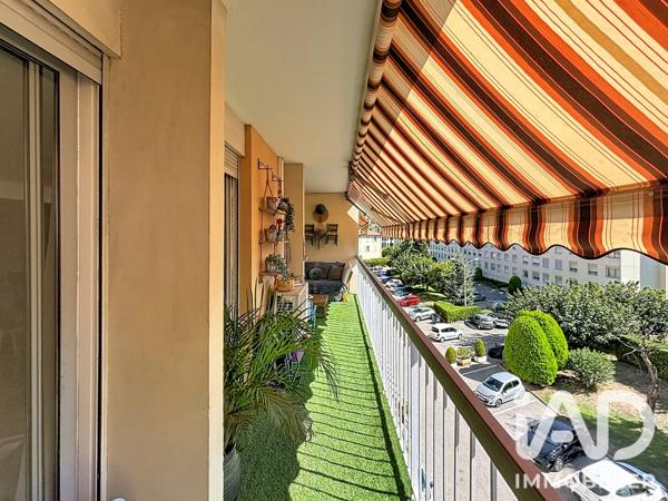 Location appartement 3 pièces 71,34 m² Nice