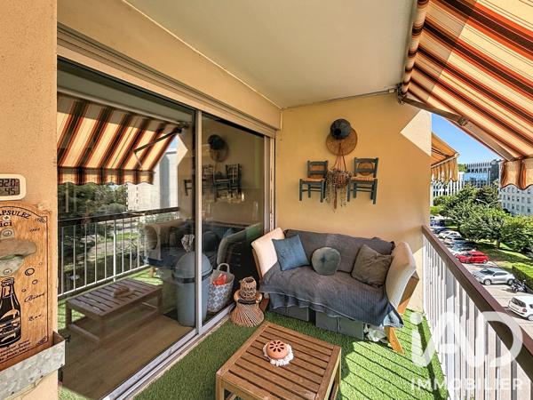 Location appartement 3 pièces 71,34 m² Nice