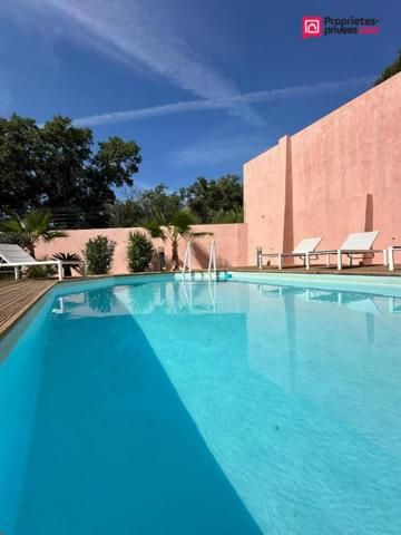 À vendre  - Maison contemporaine avec piscine à Vidauban -