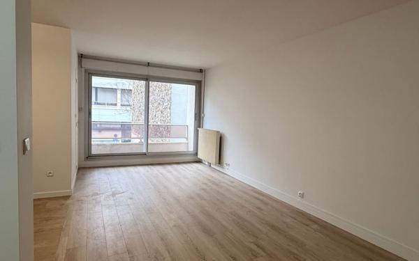 Appartement à louer    1 pièce •  Montrouge