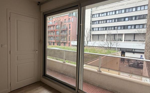 Appartement à louer    1 pièce •  Montrouge