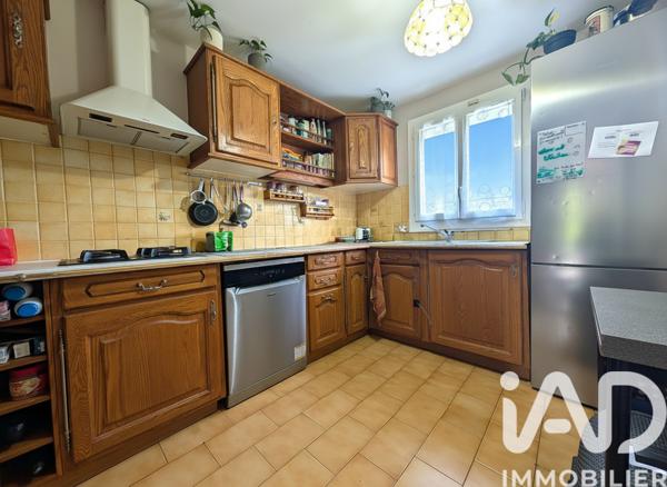 Maison à vendre 5 pièces 93,42 m² Émerainville