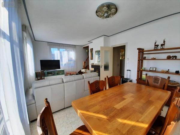 Maison à vendre à Valençay dans l'Indre (36600), ref : 021/1362