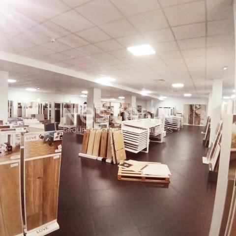 Local commercial Vannes à vendre 3300 m2