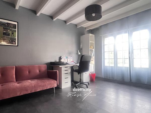 Maison 8 pièces - 220 m²