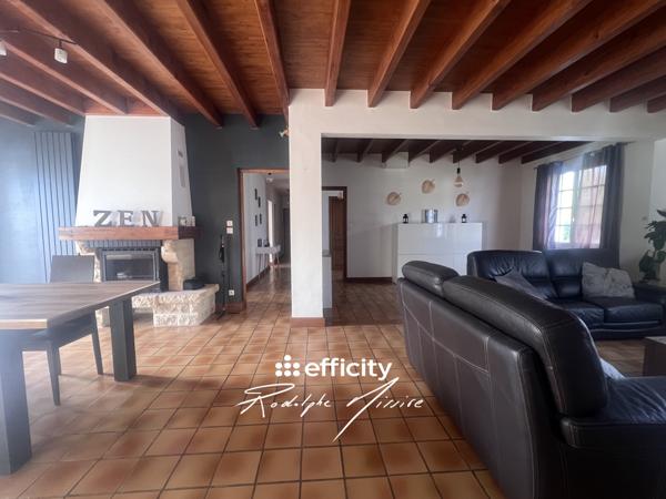 Maison 8 pièces - 220 m²