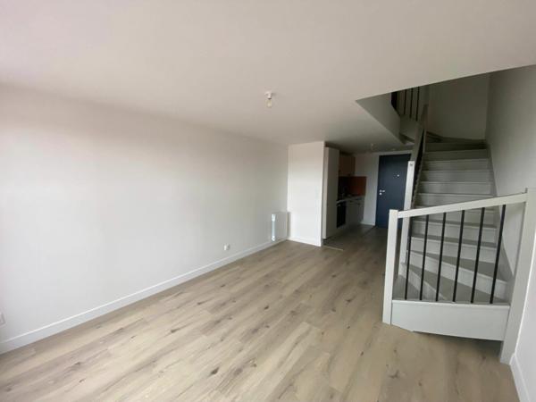 Appartement à louer    2 pièces •    Armentières