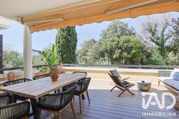Appartement à vendre 4 pièces 90,85 m² Mandelieu-la-Napoule