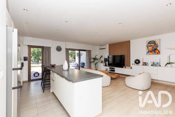 Appartement à vendre 4 pièces 90,85 m² Mandelieu-la-Napoule