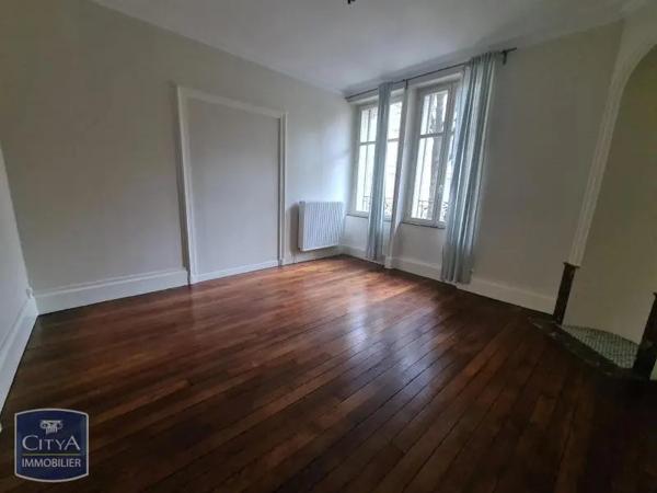 Appartement à louer 4 pièces 83.65m²