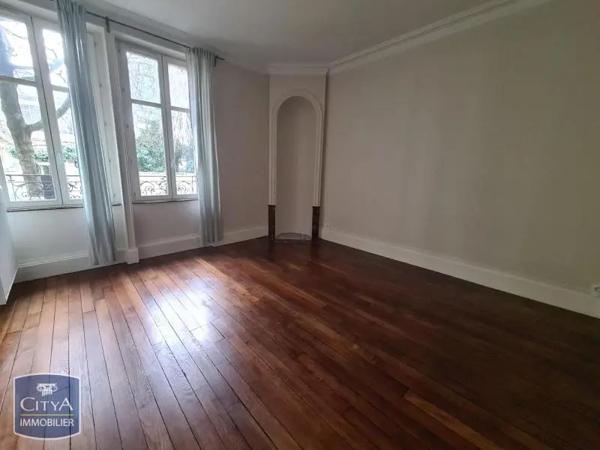 Appartement à louer 4 pièces 83.65m²
