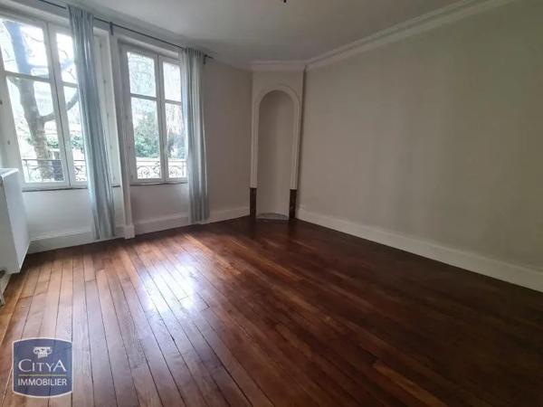 Appartement à louer 4 pièces 83.65m²