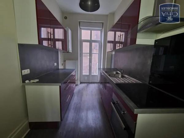 Appartement à louer 4 pièces 83.65m²
