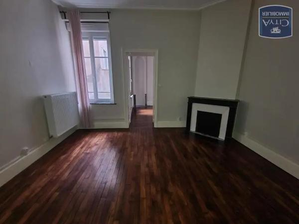 Appartement à louer 4 pièces 83.65m²