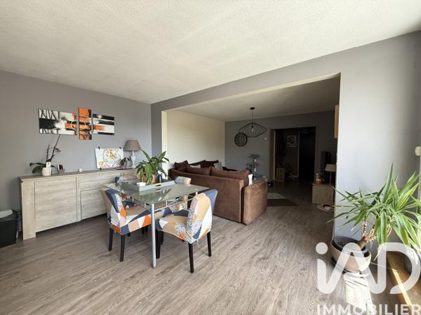 Appartement à vendre 4 pièces 90 m² Vaux-le-Pénil