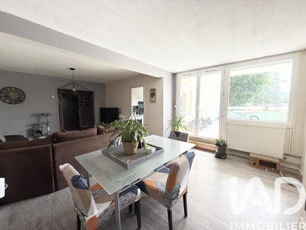 Appartement à vendre 4 pièces 90 m² Vaux-le-Pénil