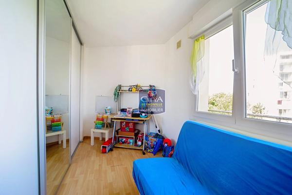 Appartement à vendre 4 pièces 78m² Saint-Quentin (02100)