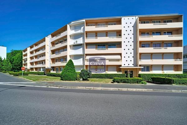 Appartement à vendre 4 pièces 78m² Saint-Quentin (02100)