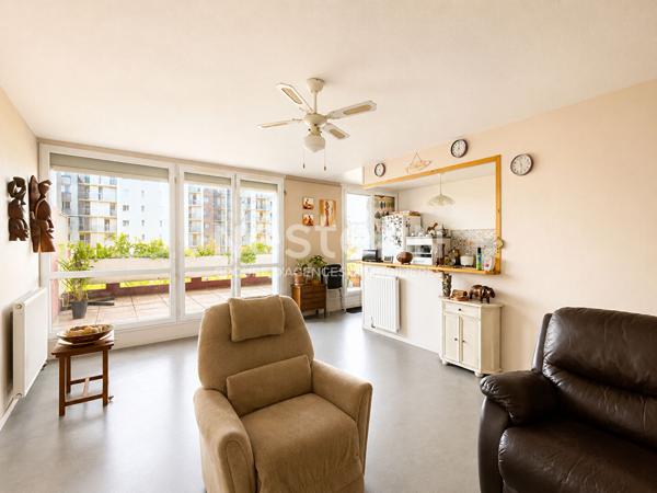 TALENCE GRAND T3 DE 78m2 AVEC TERRASSE ET PARKING