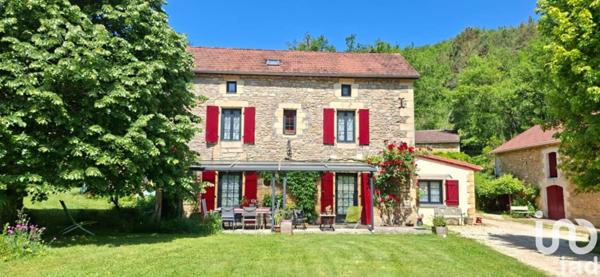 Maison à vendre 8 pièces 250 m² Castelnaud-la-Chapelle