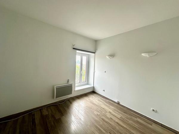 APPARTEMENT 3 CHAMBRES PROCHE DU CENTRE-VILLE