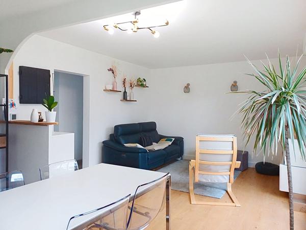 A VENDRE - ANGERS AUGUSTE ALLONNEAU - APPARTEMENT T3 ENTIEREMENT RENOVE