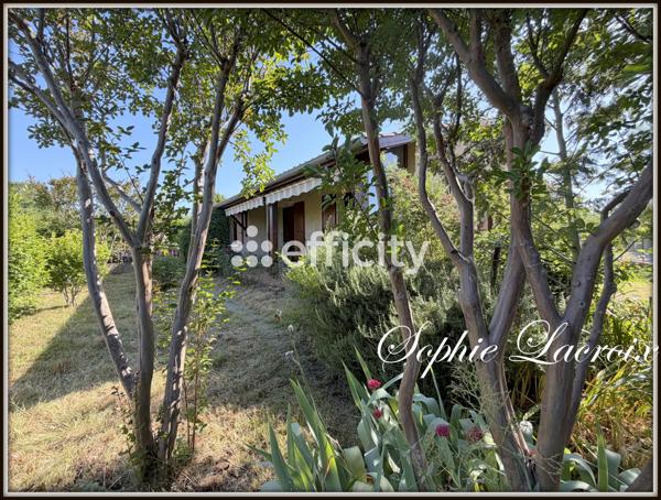 Maison
         4 pièces
        - 88 m² Exclusivité 180 000 € *
