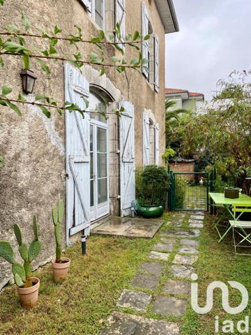 Duplex 3 pièces de 65 m² à Bayonne (64100)