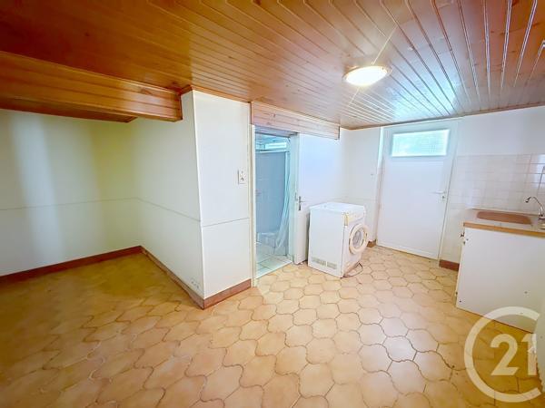 Maison à vendre  5 pièces - 80,72 m 2   ANGOULEME  - 16