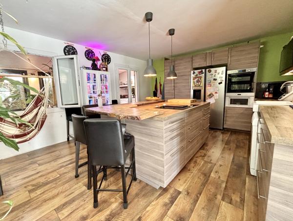 Maison 6 pièces - 191 m²