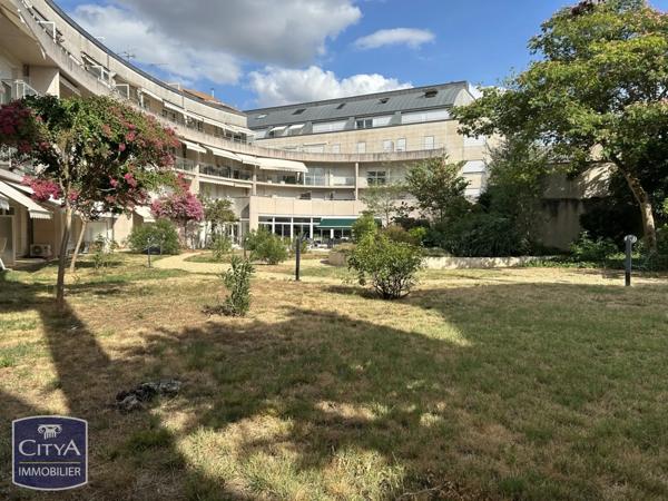 Appartement à vendre 1 pièce 27.7m² Poitiers (86000)