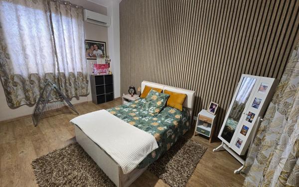 Maison à louer    3 pièces • 80 m2 Vinassan