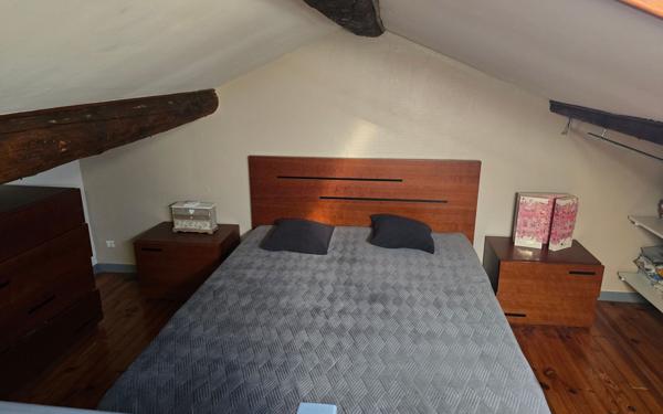 Maison à louer    3 pièces • 80 m2 Vinassan