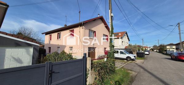 Maison avec revenu locatif complémentaire à Saint Denis les Bourg proche de la gare