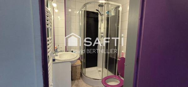 Maison avec revenu locatif complémentaire à Saint Denis les Bourg proche de la gare