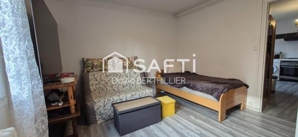 Maison avec revenu locatif complémentaire à Saint Denis les Bourg proche de la gare