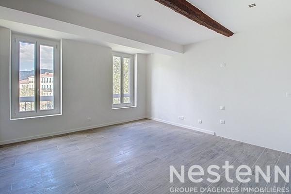 A VENDRE DRAGUIGNAN Appartement de type T2 RÉNOVÉ