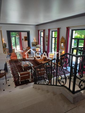 Angoulême sud - maison d'architecte de 335m2, pièces de réception, 6 chambres, piscine, jardin arboré 5200 m2