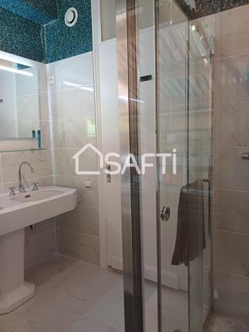 Angoulême sud - maison d'architecte de 335m2, pièces de réception, 6 chambres, piscine, jardin arboré 5200 m2