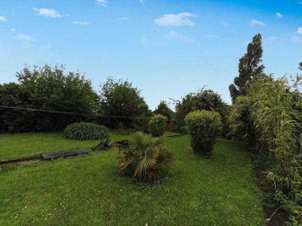 terrain constructible 53 000 € H.A.I.*