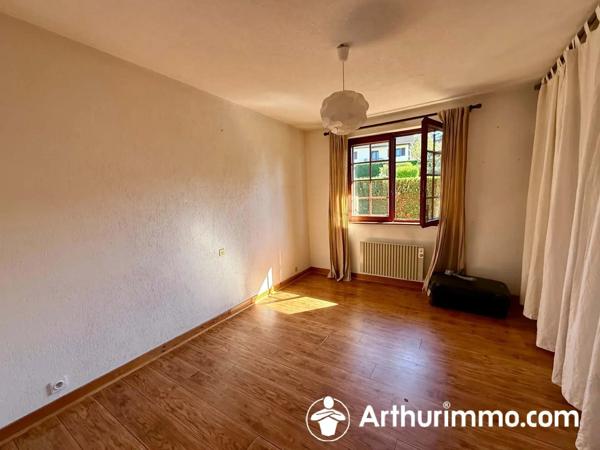 Location                                                      Maison
                        
                     5 pièces                      117 m2                     à Hérimoncourt