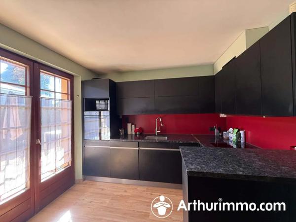 Location                                                      Maison
                        
                     5 pièces                      117 m2                     à Hérimoncourt