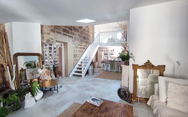 Appartement à vendre    4 pièces • 104 m2 Pézenas