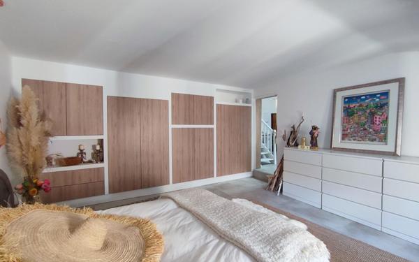 Appartement à vendre    4 pièces • 104 m2 Pézenas