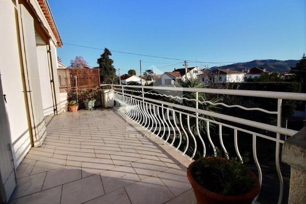 MARSEILLE 12ème arrdt. BEAUMONT VILLAGE. Maison de 185 m² sur 600 m² de terrain.