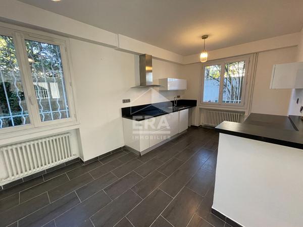 MARSEILLE 12ème arrdt. BEAUMONT VILLAGE. Maison de 185 m² sur 600 m² de terrain.